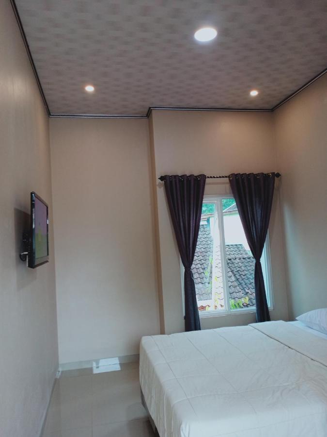 Villa Pringgitan Tawangmangu Luaran gambar